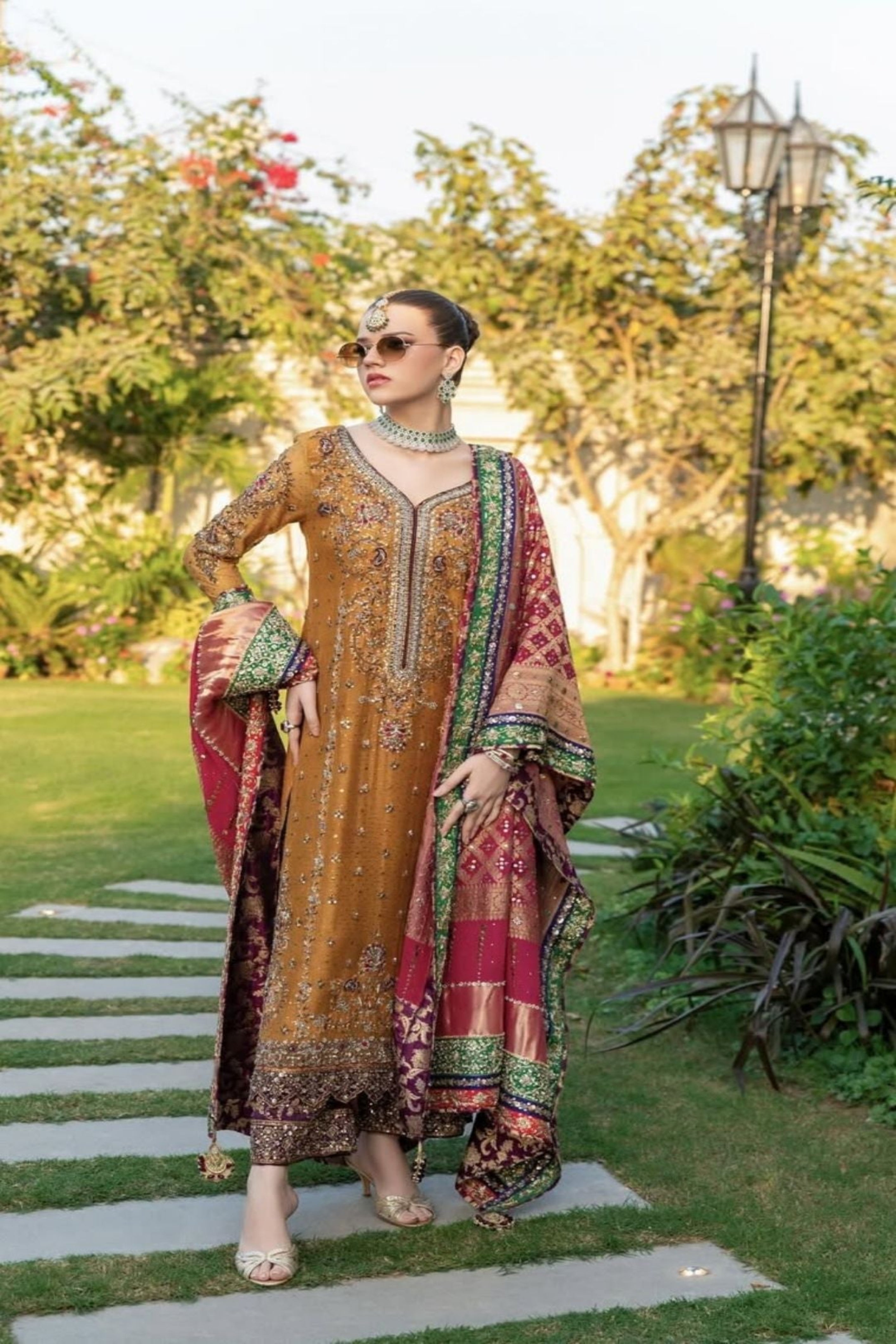 fashion, luxury, slow fashion, embroidery, artisan