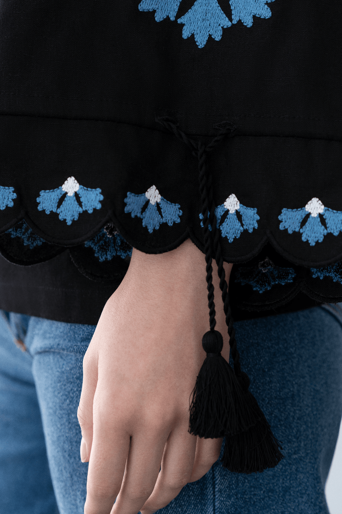 The Black Pearl: A Study in Sultry Strength and Slow Luxury - AYRA