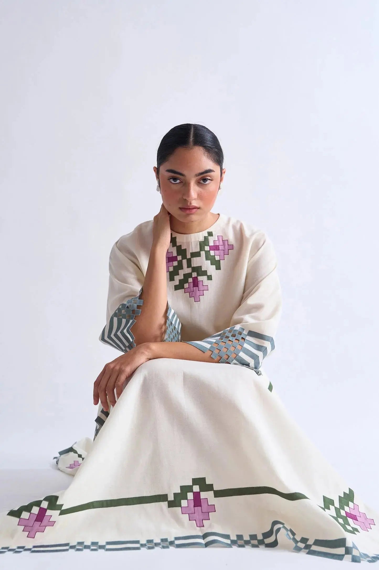 woman wearing white Caftan, Kameez & Kaftans