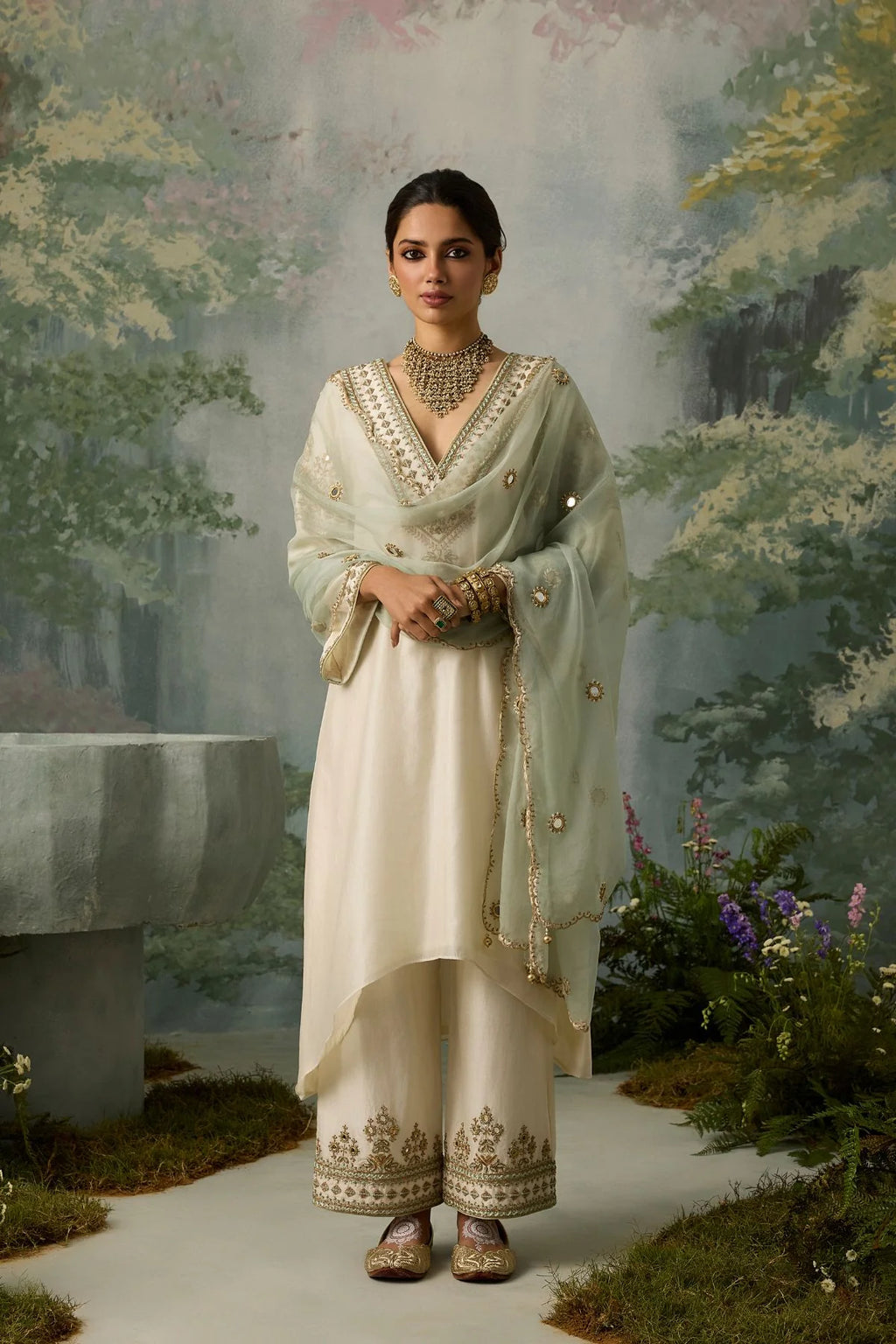 seher-asymmetrical-ivory-muslin-silk-kurta-with-contrasting-sea-green-organza-dupatta-ayra