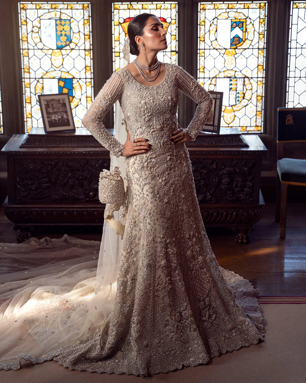 reem-luxurious-bridal-gown-with-crystals-pearls-and-intricate-tilla-embroidery-ayra