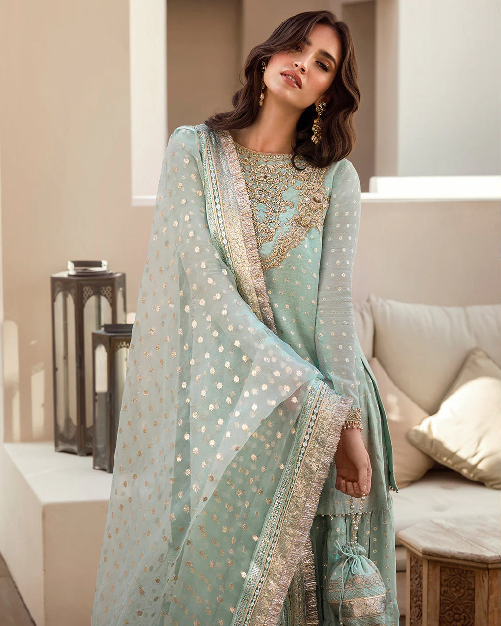 sefana-luxury-formal-karandi-shirt-with-embroidered-organza-dupatta-and-matching-pouch-ayra