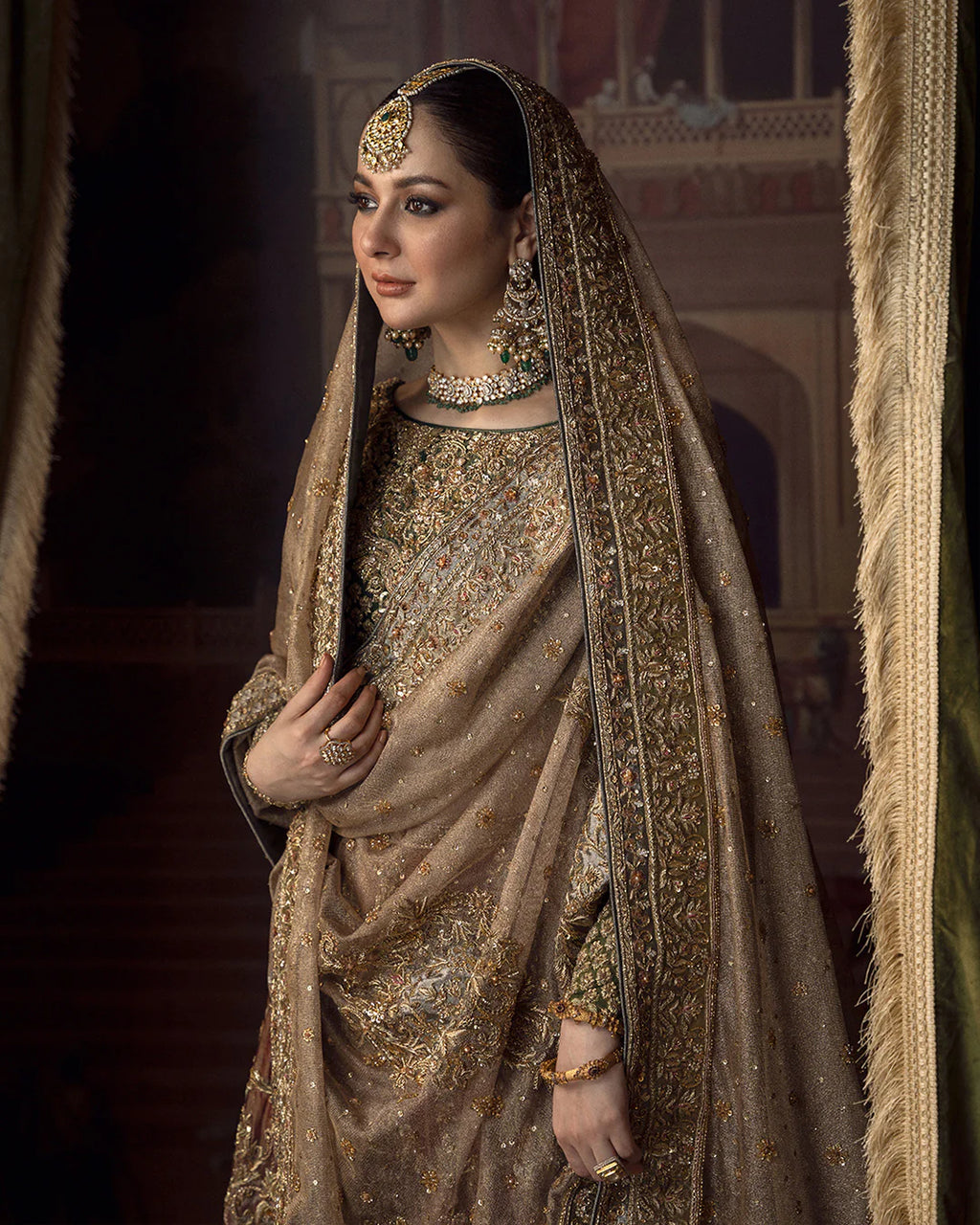 mahin-chiffon-tissue-choli-with-contrasting-applique-and-timeless-hand-work-ayra