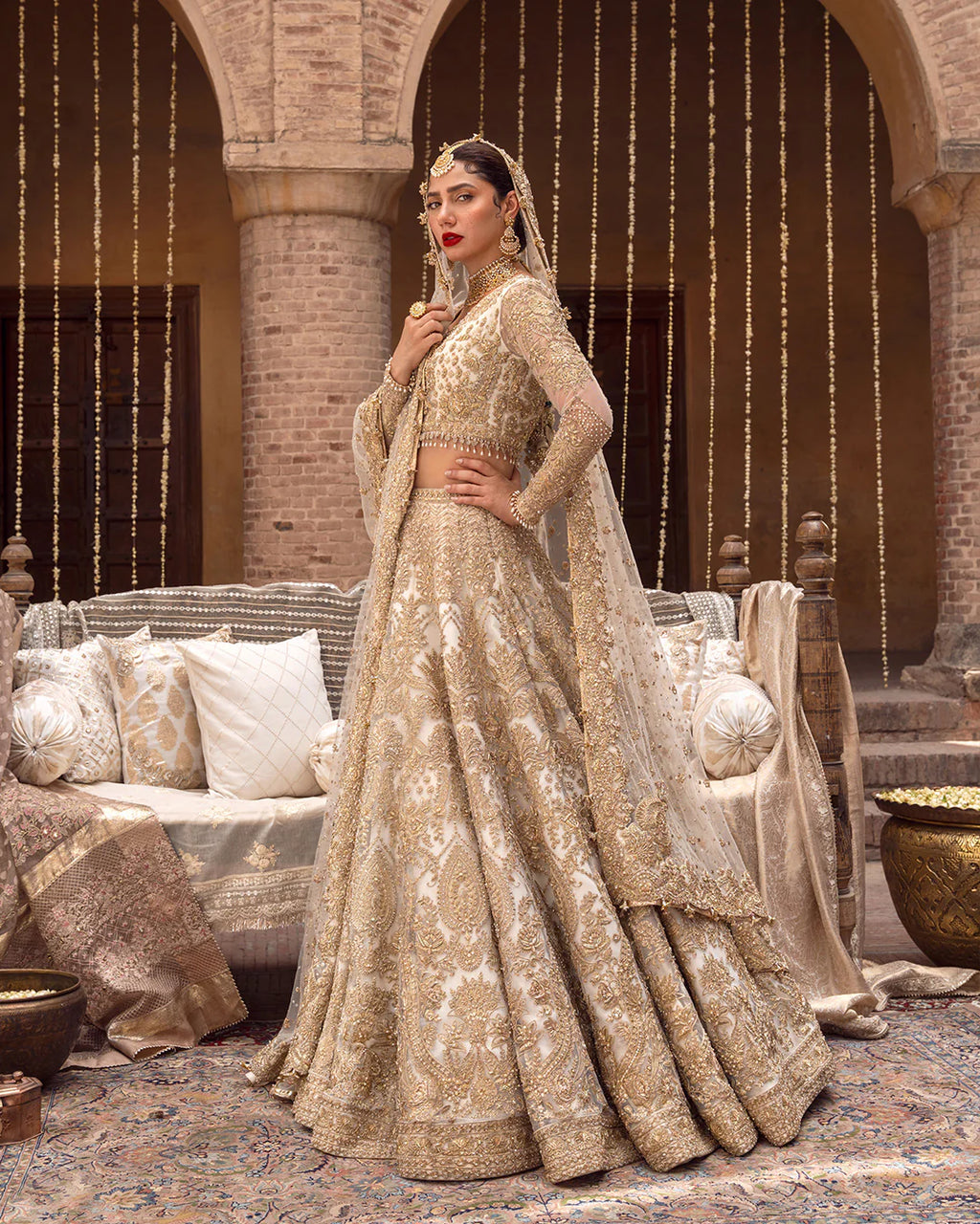 persian-rose-timeless-bridal-silhouette-with-intricate-zardozi-and-pearl-droplets-ayra