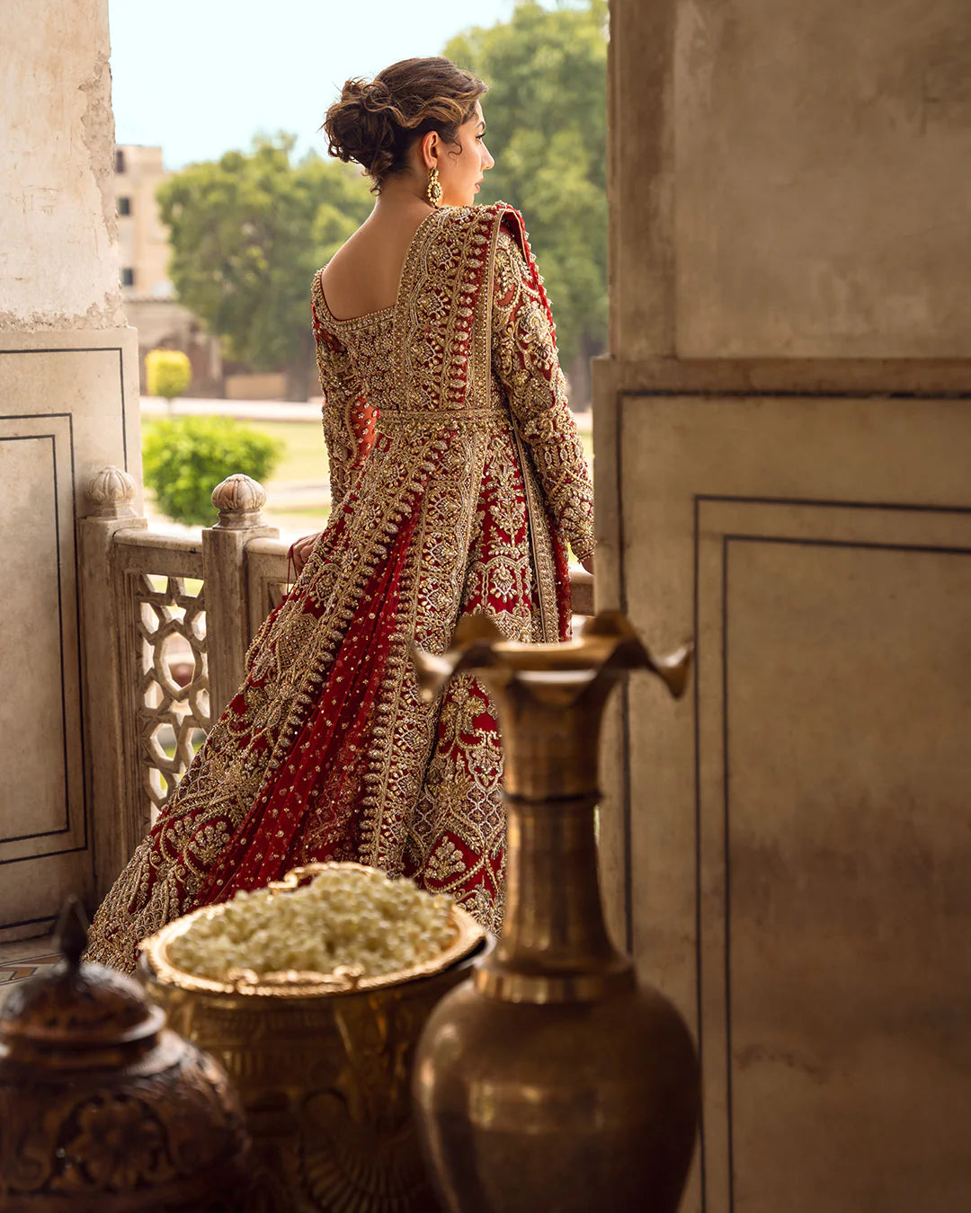 juri-regal-pishwas-neckline-and-hand-worked-translucent-net-sleeves-ayra