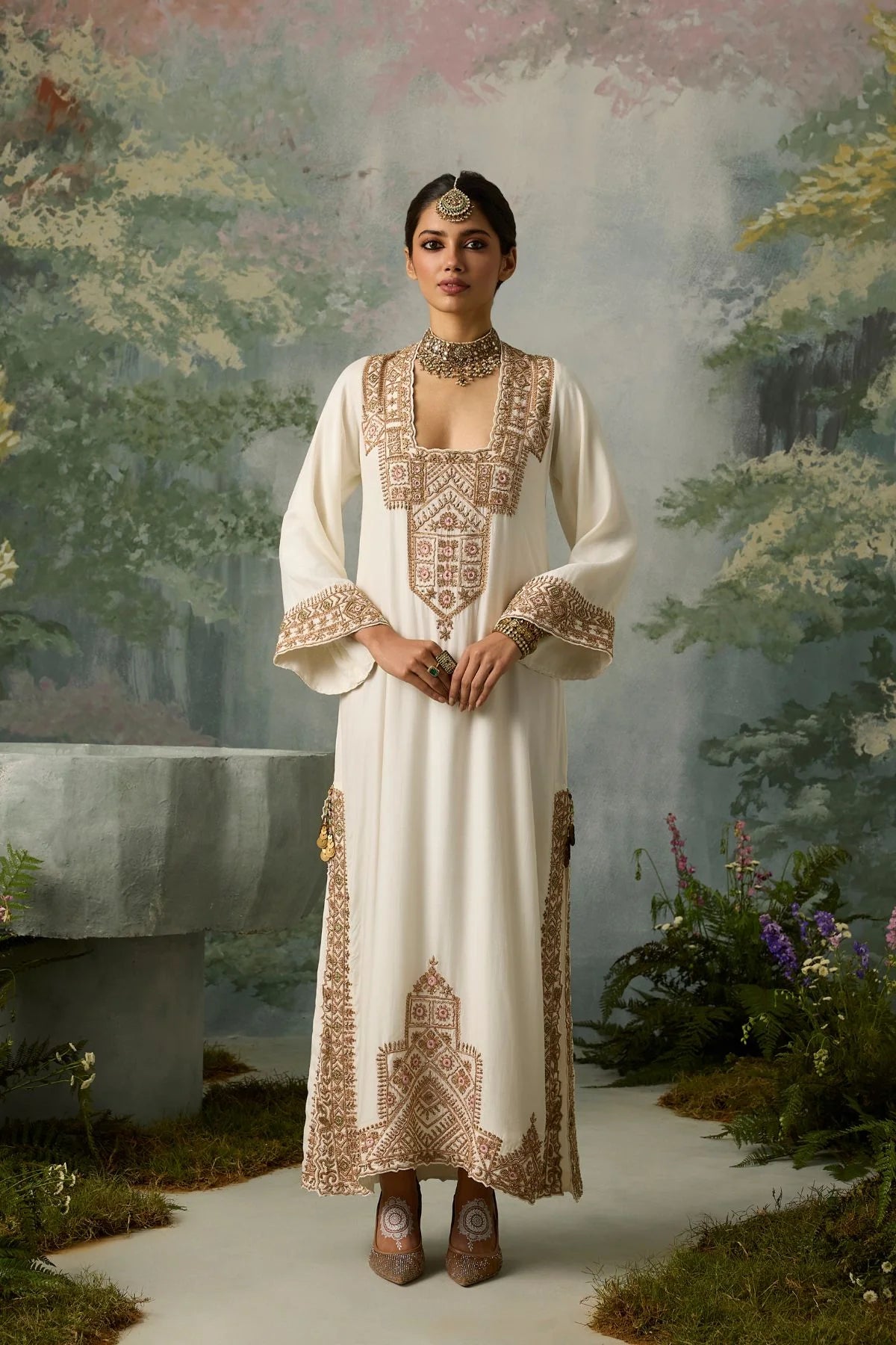 haniya-floor-grazing-ivory-muslin-silk-kaftan-with-mughal-neckline-ayra