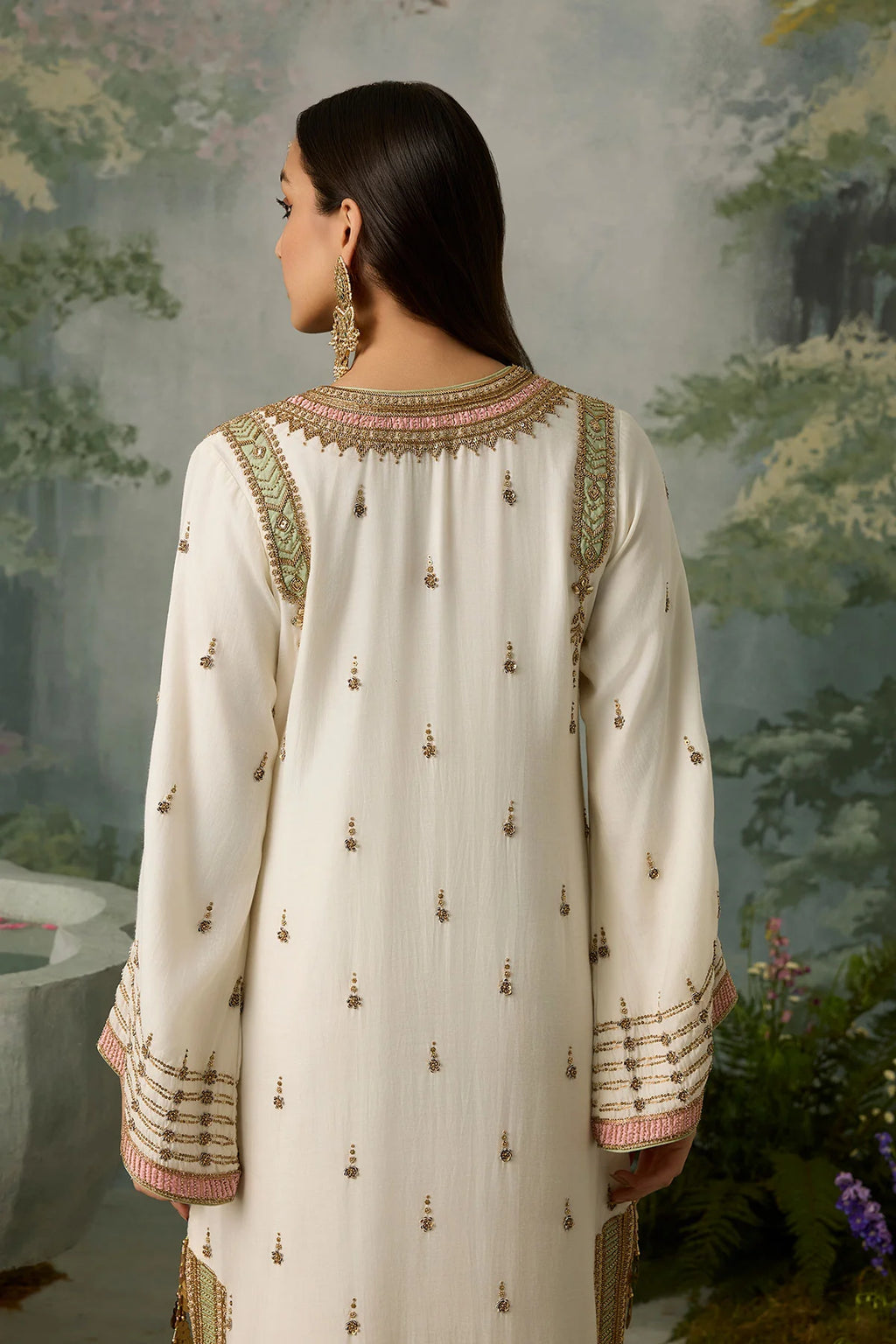 zariyah-rear-view-showing-embroidered-back-collar-yoke-and-scattered-bootis-ayra