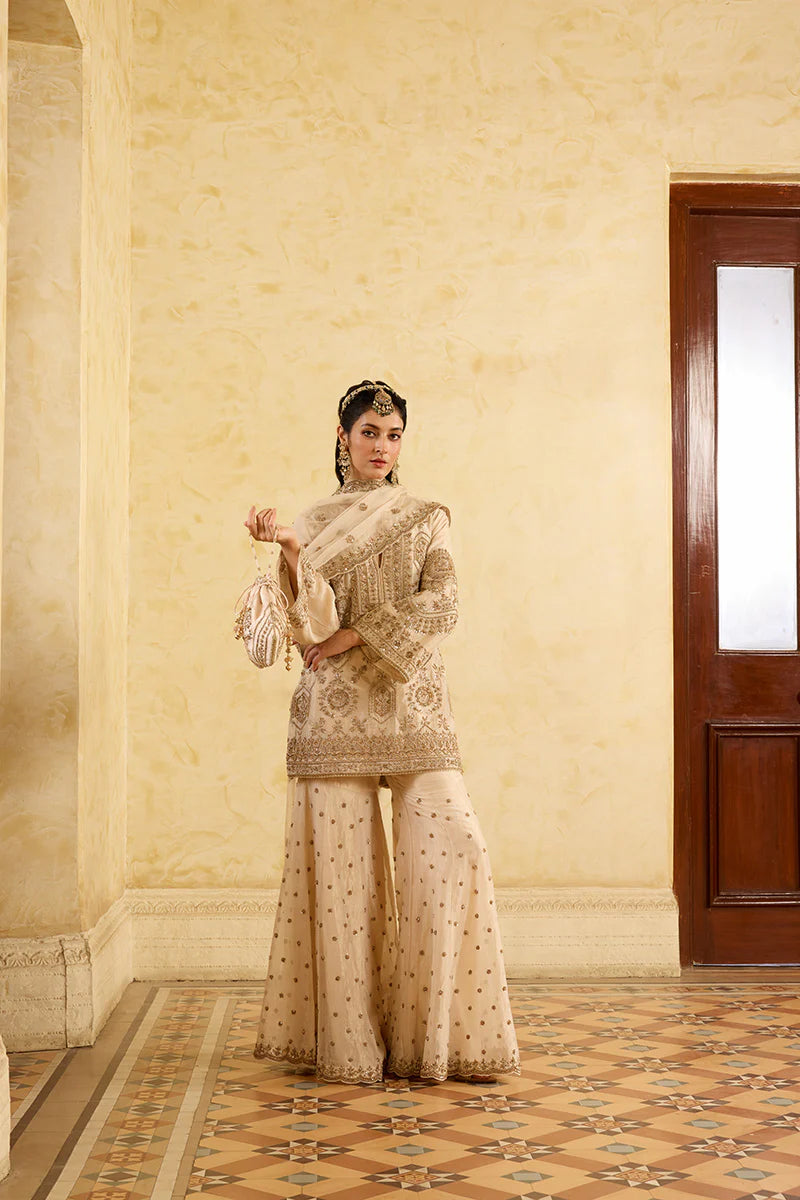 zoya-festive-summer-wedding-ensemble-in-gold-tissue-silk-comfort-fit-ayra