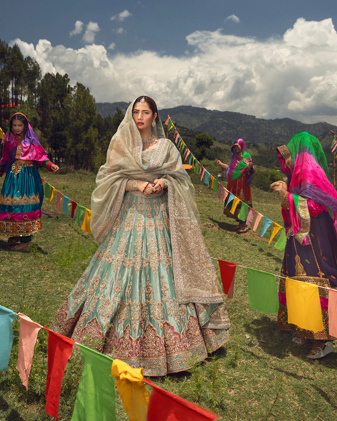 anahta-handcrafted-khaddi-net-dupatta-with-meticulous-hand-work-and-resham-florals-ayra