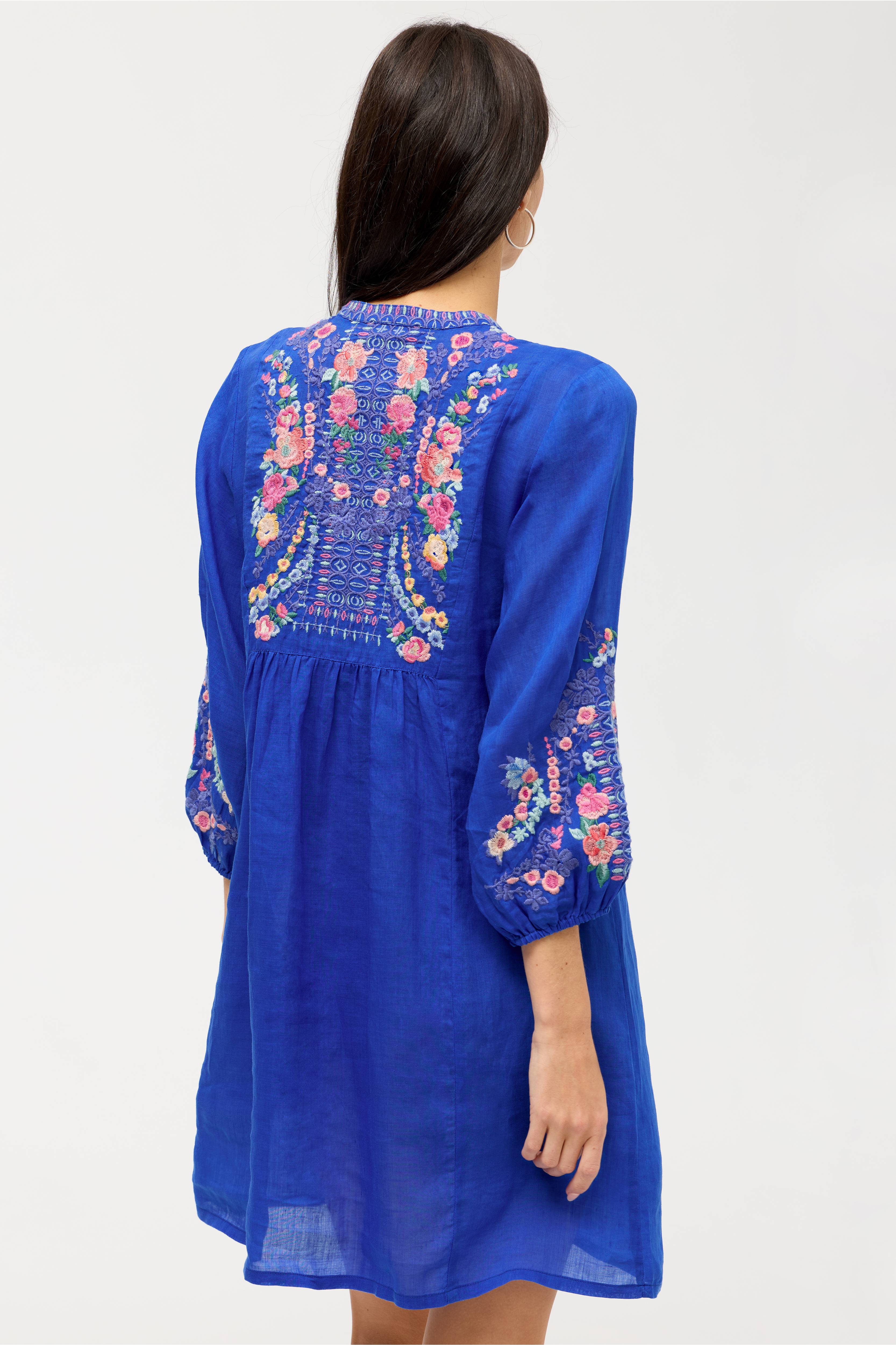 siena-elaborate-boho-geometric-and-botanical-back-yoke-embroidery-ayra