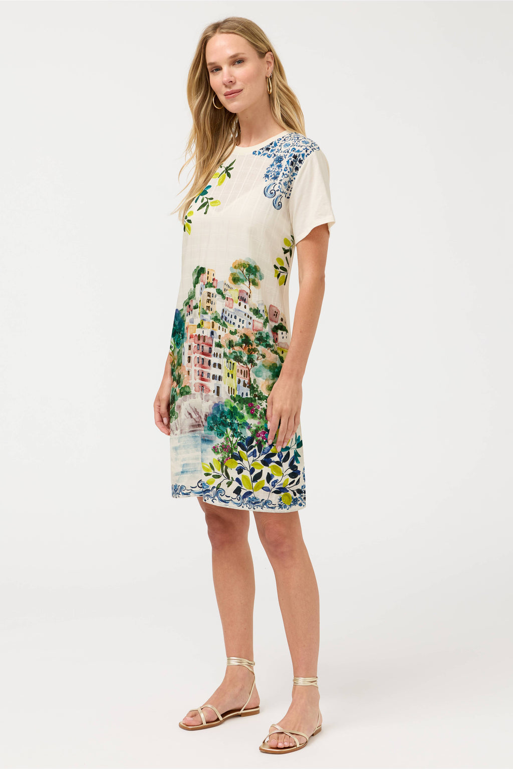 ondora-luxury-resort-wear-dress-showing-painterly-floral-shoulder-details-ayra