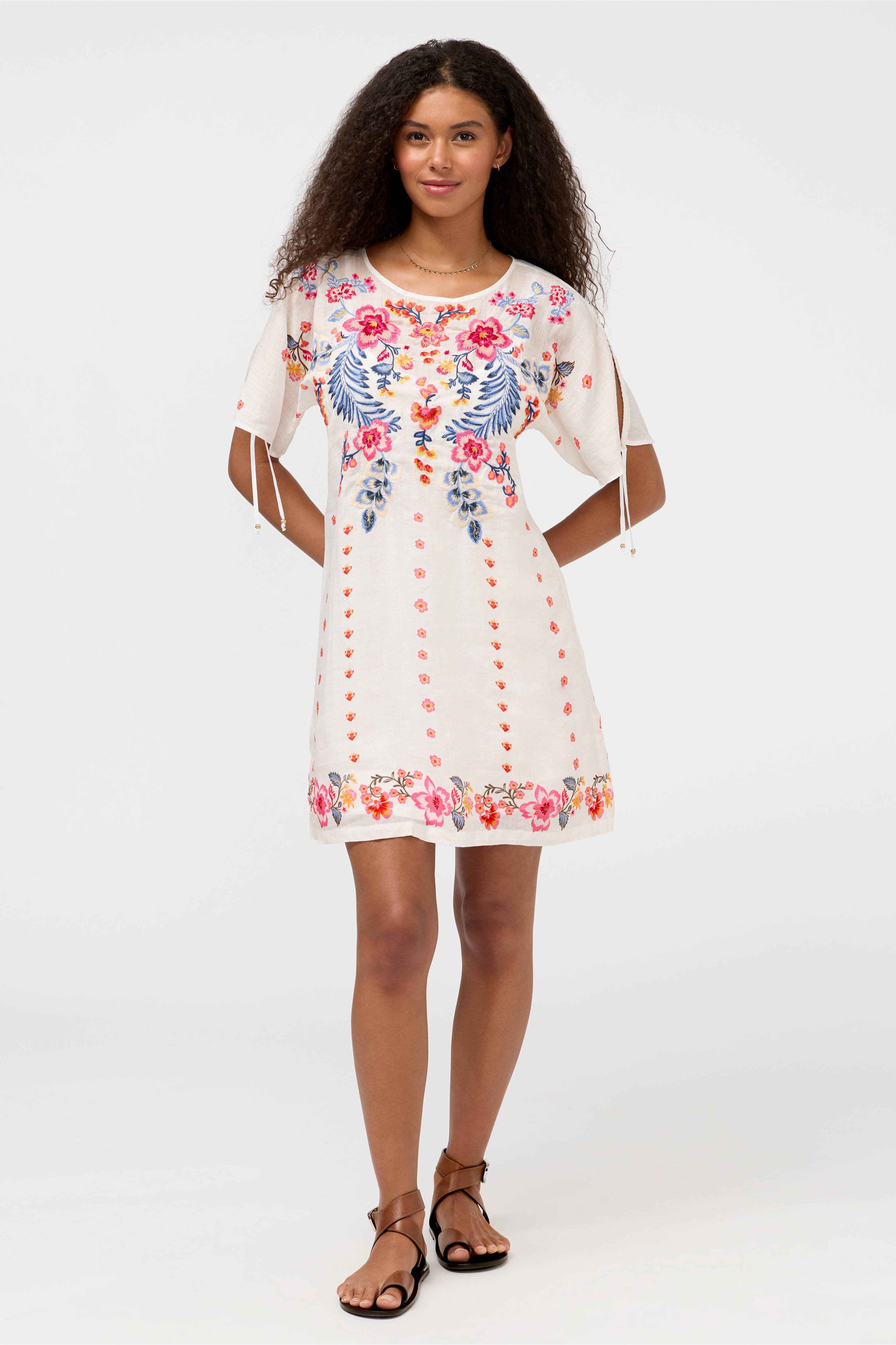 lirielle-luxury-leisure-dress-showing-detailed-ruched-short-sleeves-and-side-embroidery-ayra